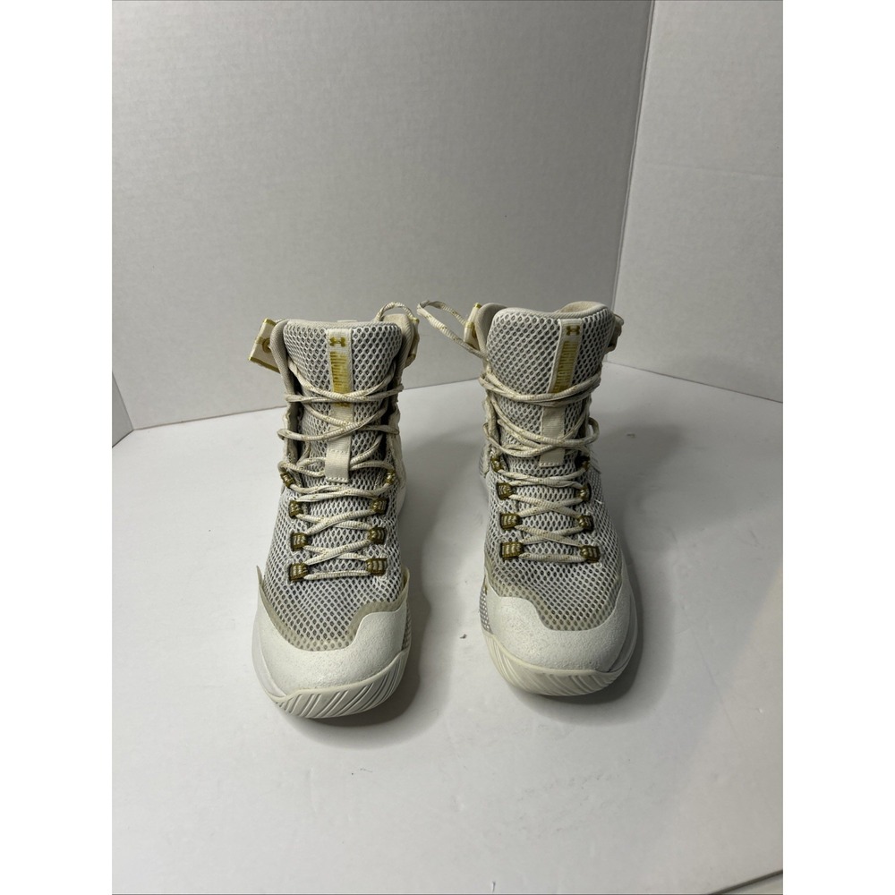 Under Armour HOVR Highlight Ace White Metallic Gold  Women Size 7